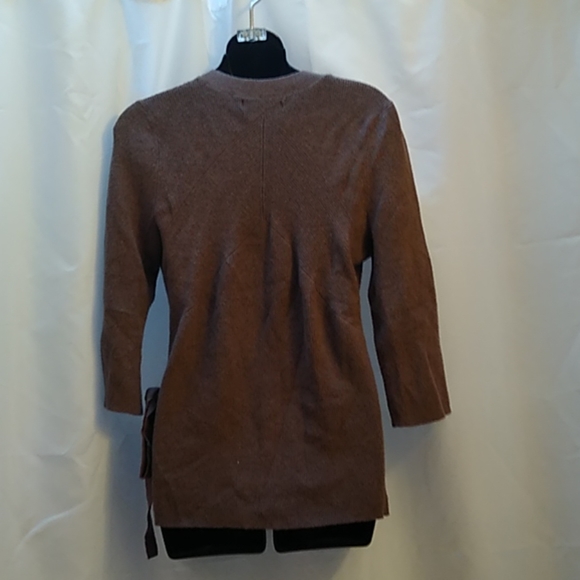 Apt. 9 v neck  sweater - Picture 3 of 5